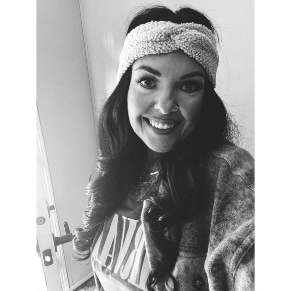 Meet your Posher, Wendie - Picture 1 of 1